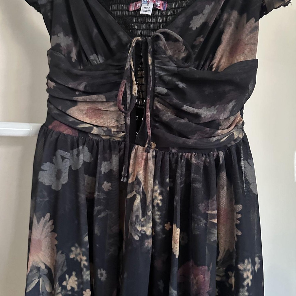 Urban Outfitters Tula Floral Mini Romper - Picture 4 of 5